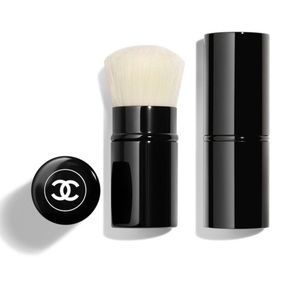 CHANEL Retractable Kabuki Brush N°108